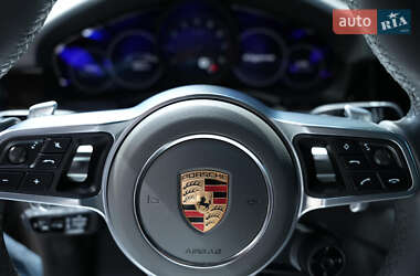 Внедорожник / Кроссовер Porsche Cayenne 2020 в 