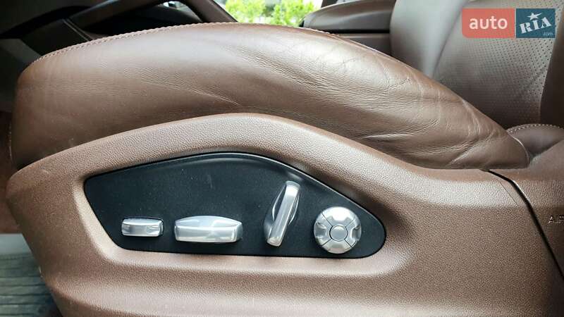 Внедорожник / Кроссовер Porsche Cayenne 2019 в Киеве
