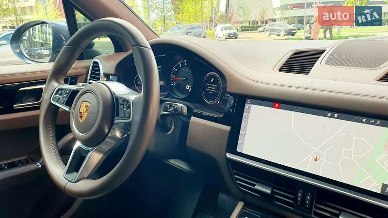 Внедорожник / Кроссовер Porsche Cayenne 2019 в Киеве