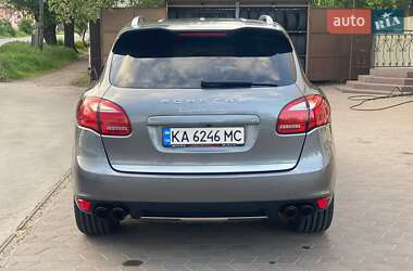 Внедорожник / Кроссовер Porsche Cayenne 2010 в 