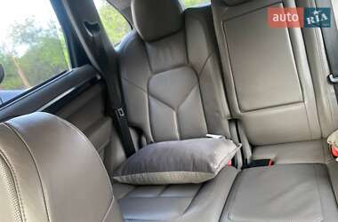 Внедорожник / Кроссовер Porsche Cayenne 2010 в 