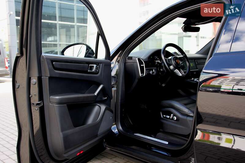 Внедорожник / Кроссовер Porsche Cayenne 2020 в Хмельницком фото 77 Внедорожник / Кроссовер Porsche Cayenne 2020 в Хмельницком