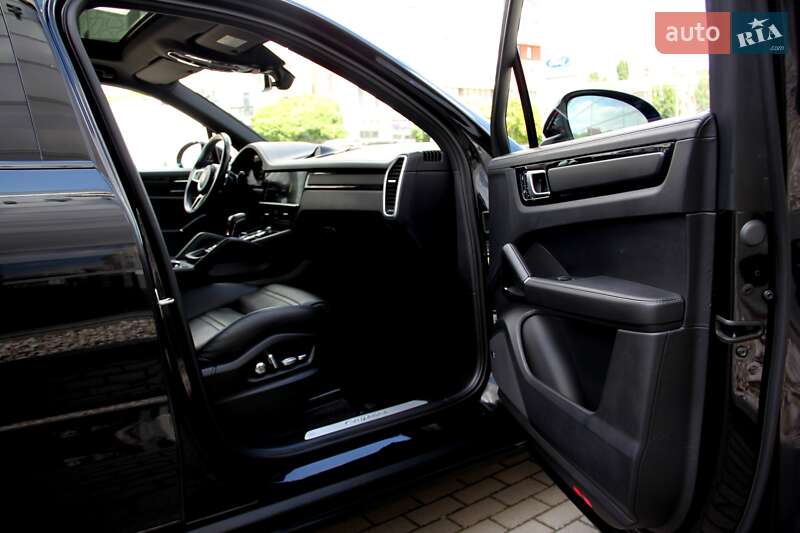 Внедорожник / Кроссовер Porsche Cayenne 2020 в Хмельницком фото 137 Внедорожник / Кроссовер Porsche Cayenne 2020 в Хмельницком