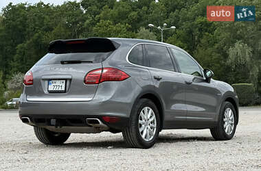 Внедорожник / Кроссовер Porsche Cayenne 2013 в 