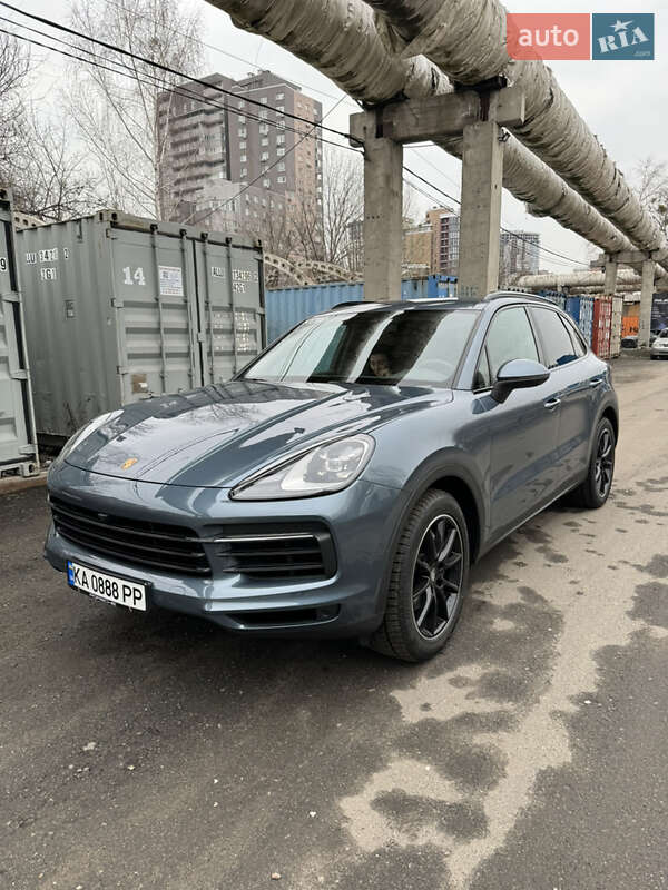 Внедорожник / Кроссовер Porsche Cayenne 2018 в Киеве