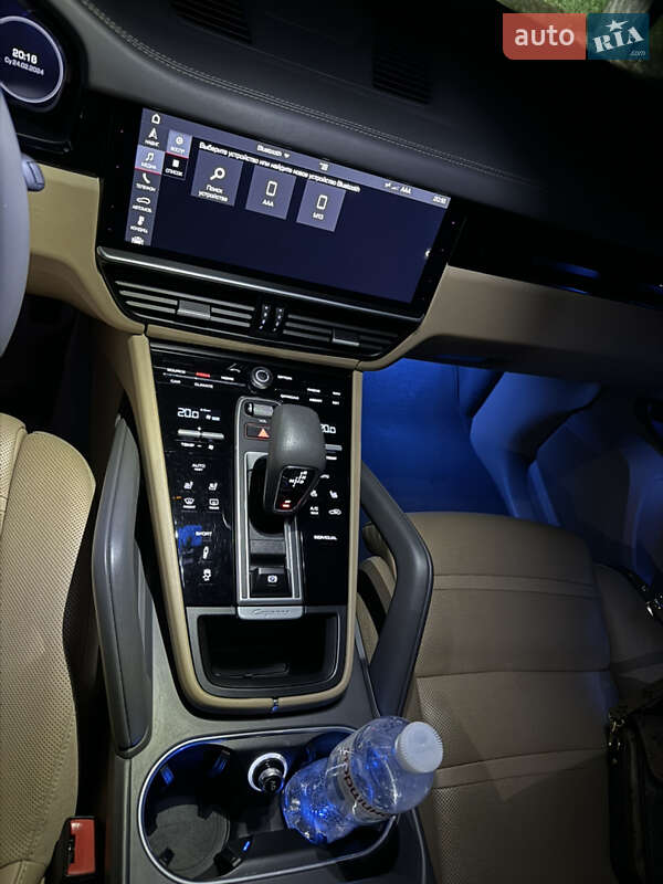 Внедорожник / Кроссовер Porsche Cayenne 2018 в Киеве