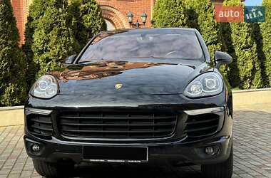 Позашляховик / Кросовер Porsche Cayenne 2015 в Одесі