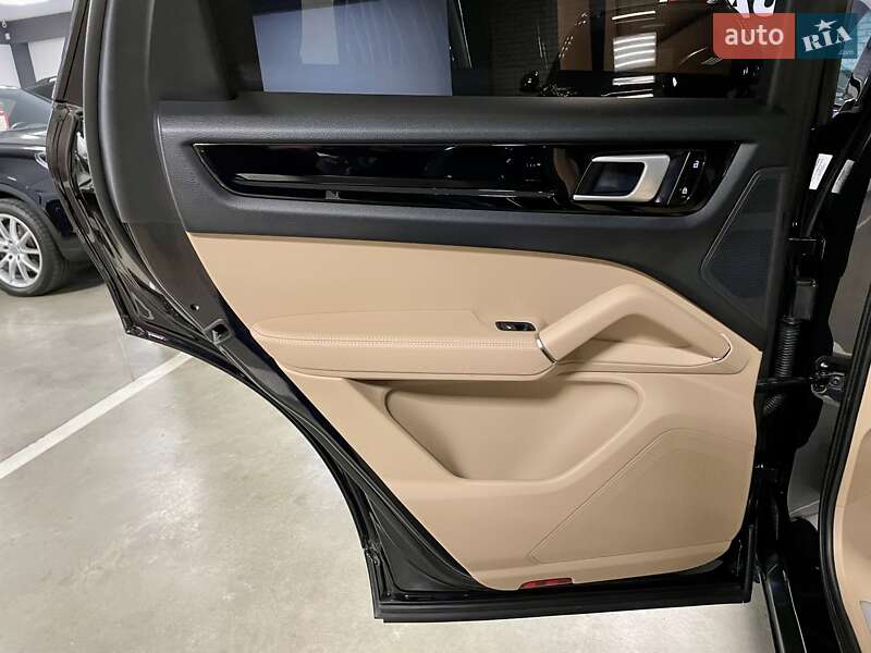 Внедорожник / Кроссовер Porsche Cayenne 2020 в Львове фото 38 Внедорожник / Кроссовер Porsche Cayenne 2020 в Львове