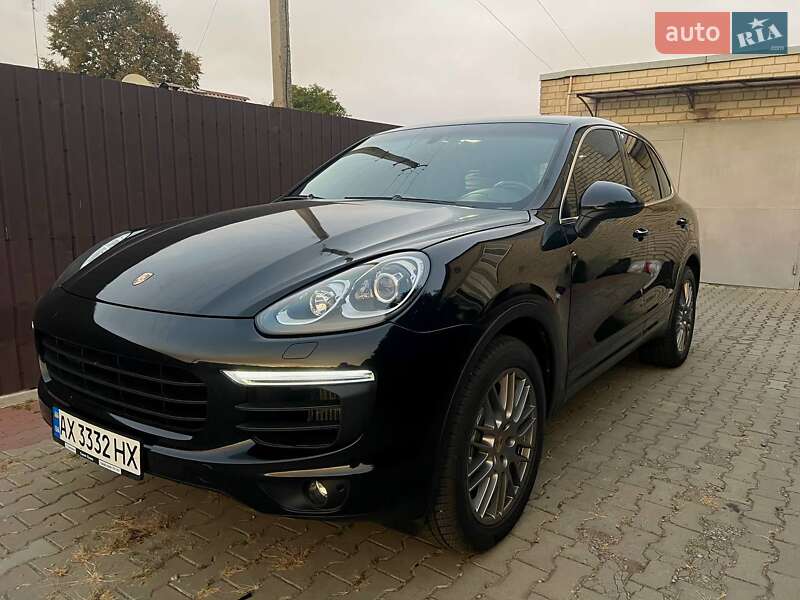 Позашляховик / Кросовер Porsche Cayenne 2014 в Харкові