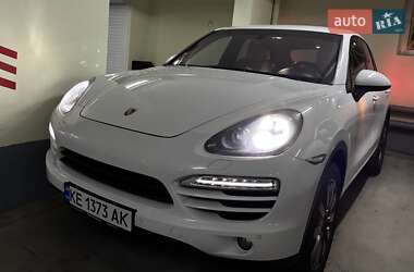 Внедорожник / Кроссовер Porsche Cayenne 2012 в 