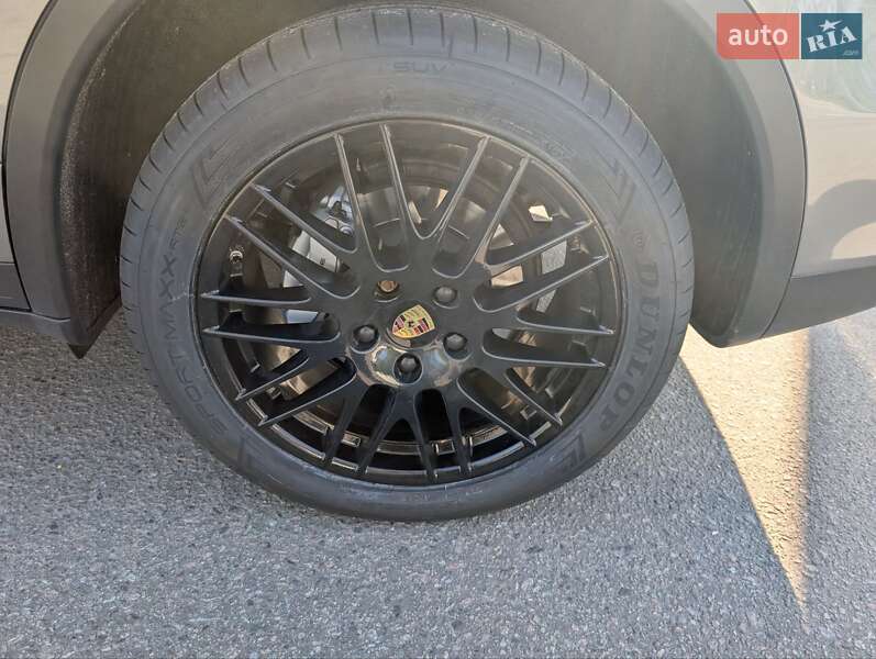 Позашляховик / Кросовер Porsche Cayenne 2010 в Києві