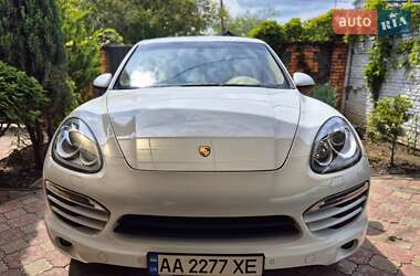 Внедорожник / Кроссовер Porsche Cayenne 2013 в 