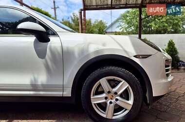 Внедорожник / Кроссовер Porsche Cayenne 2013 в 