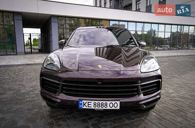 Внедорожник / Кроссовер Porsche Cayenne 2019 в 
