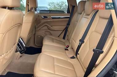 Внедорожник / Кроссовер Porsche Cayenne 2013 в 