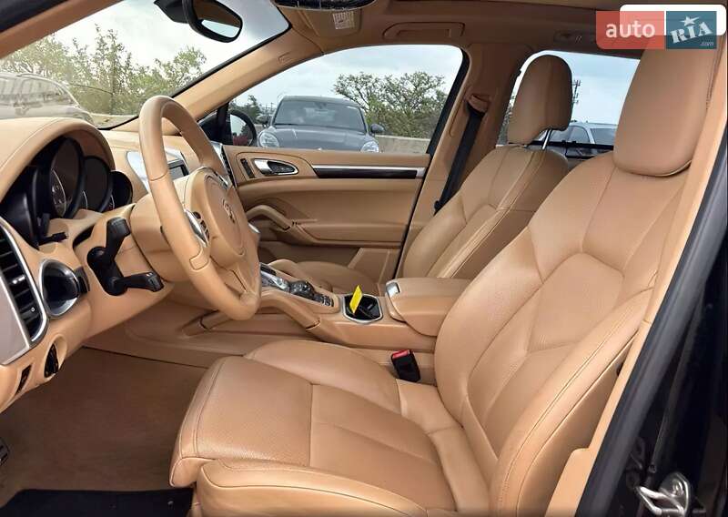 Внедорожник / Кроссовер Porsche Cayenne 2013 в Мукачево