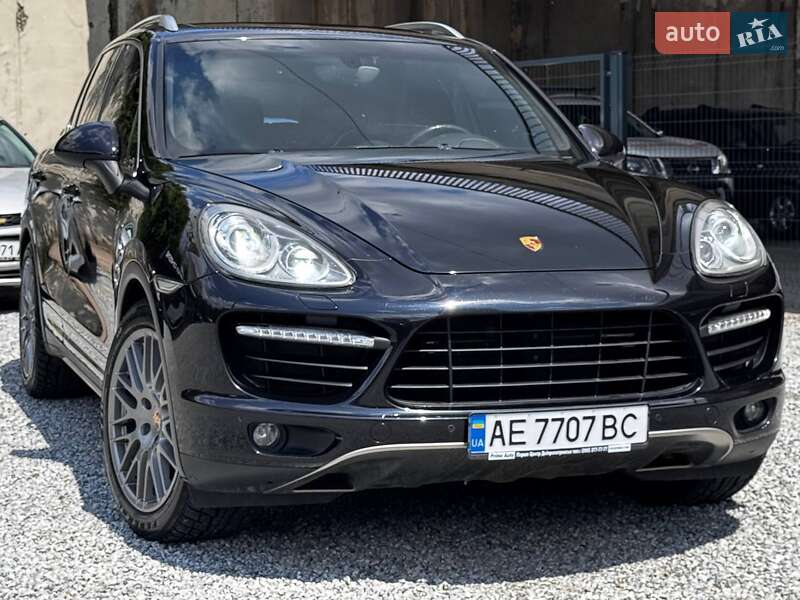 Внедорожник / Кроссовер Porsche Cayenne 2013 в Днепре