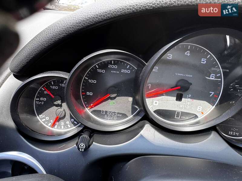 Внедорожник / Кроссовер Porsche Cayenne 2013 в Днепре