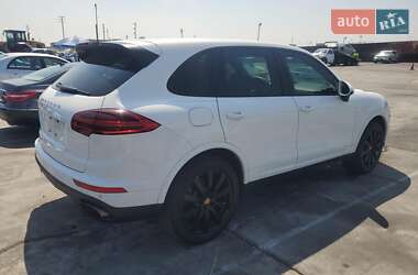 Внедорожник / Кроссовер Porsche Cayenne 2017 в 