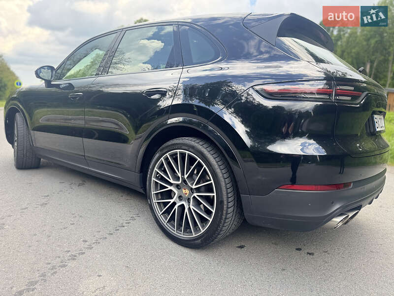 Внедорожник / Кроссовер Porsche Cayenne 2019 в Красилове