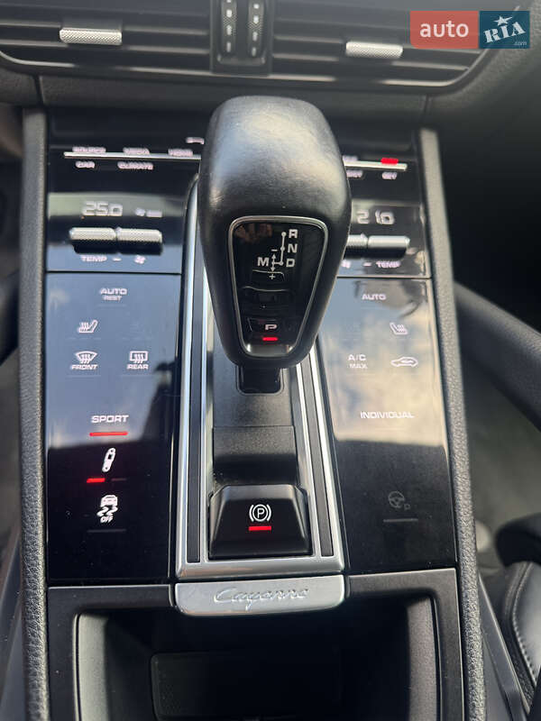 Внедорожник / Кроссовер Porsche Cayenne 2019 в Красилове