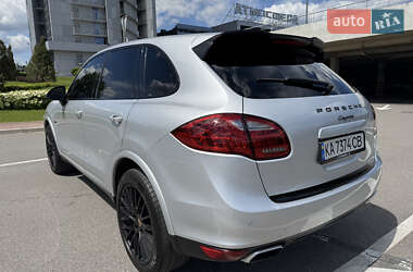 Внедорожник / Кроссовер Porsche Cayenne 2013 в 