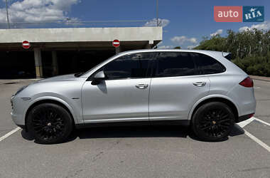 Внедорожник / Кроссовер Porsche Cayenne 2013 в 