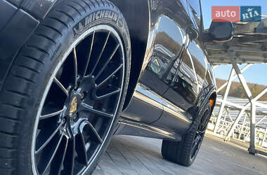 Позашляховик / Кросовер Porsche Cayenne 2009 в 