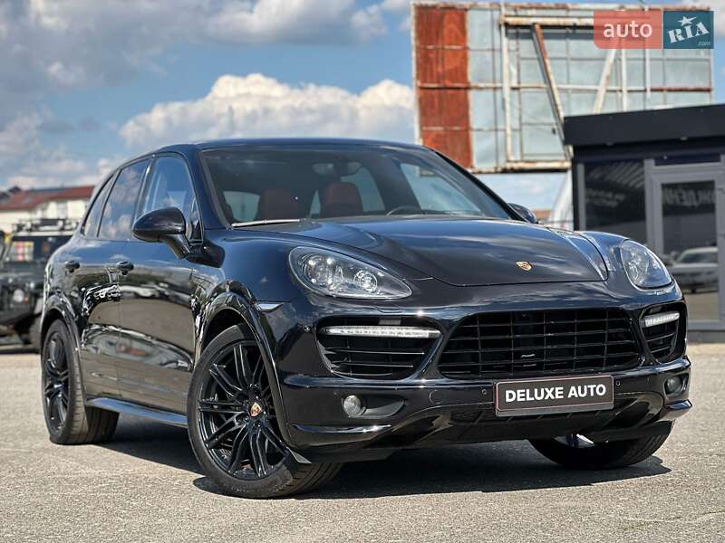 Внедорожник / Кроссовер Porsche Cayenne 2014 в Киеве