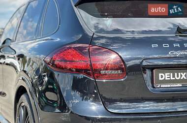 Внедорожник / Кроссовер Porsche Cayenne 2014 в 