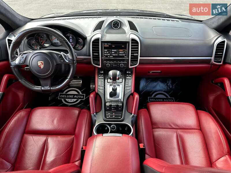 Внедорожник / Кроссовер Porsche Cayenne 2014 в Киеве