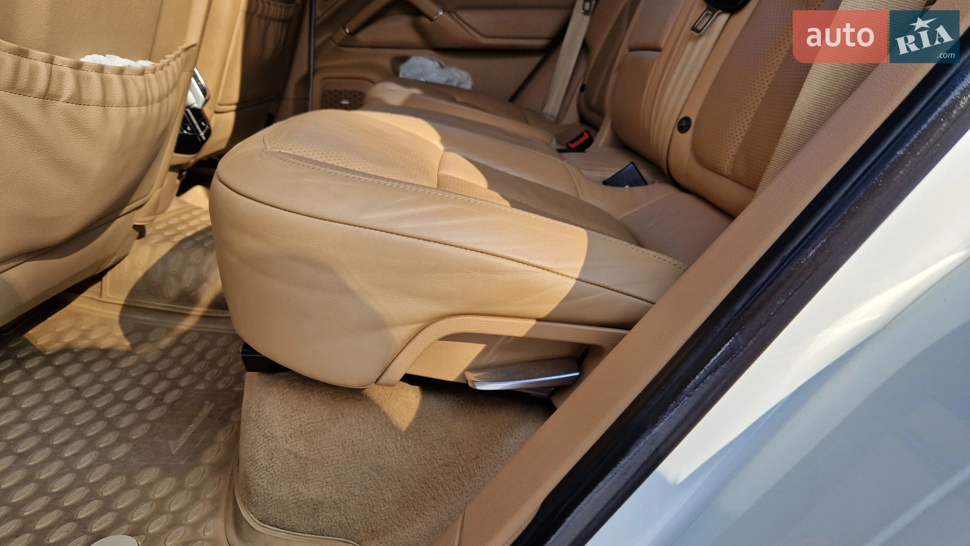 2013 Porsche Cayenne - мініатюра 30