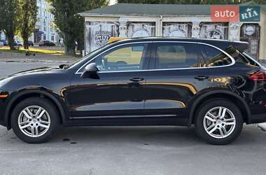 Внедорожник / Кроссовер Porsche Cayenne 2017 в 