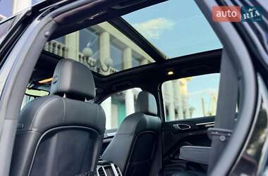 Внедорожник / Кроссовер Porsche Cayenne 2017 в 