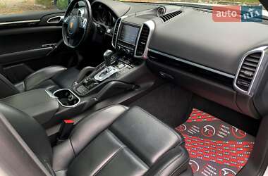 Внедорожник / Кроссовер Porsche Cayenne 2014 в 
