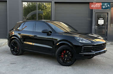 Внедорожник / Кроссовер Porsche Cayenne 2019 в 
