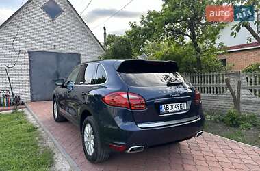 Внедорожник / Кроссовер Porsche Cayenne 2011 в 