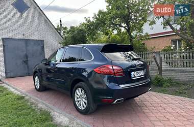 Внедорожник / Кроссовер Porsche Cayenne 2011 в 