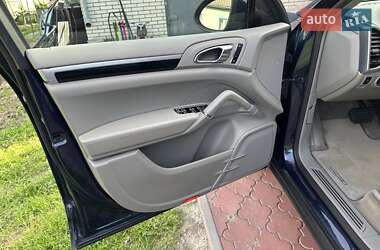 Внедорожник / Кроссовер Porsche Cayenne 2011 в 
