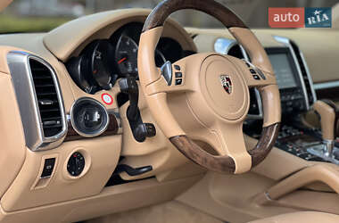 Позашляховик / Кросовер Porsche Cayenne 2010 в 