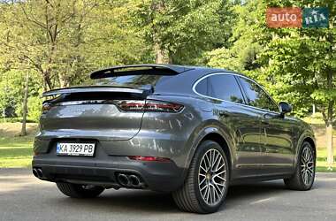 Позашляховик / Кросовер Porsche Cayenne 2019 в 