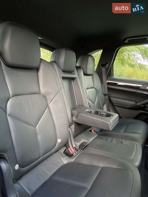 Позашляховик / Кросовер Porsche Cayenne 2010 в Києві фото 27 Позашляховик / Кросовер Porsche Cayenne 2010 в Києві