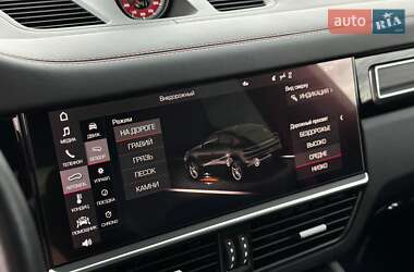 Внедорожник / Кроссовер Porsche Cayenne 2021 в 