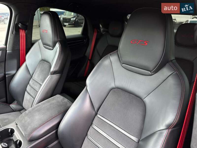Позашляховик / Кросовер Porsche Cayenne 2021 в Києві