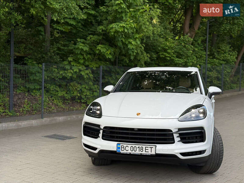 Внедорожник / Кроссовер Porsche Cayenne 2021 в Львове