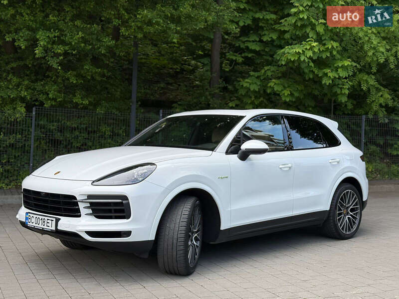 Внедорожник / Кроссовер Porsche Cayenne 2021 в Львове