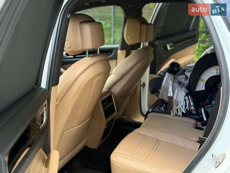 Внедорожник / Кроссовер Porsche Cayenne 2021 в Львове