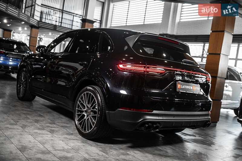 Внедорожник / Кроссовер Porsche Cayenne 2020 в Одессе