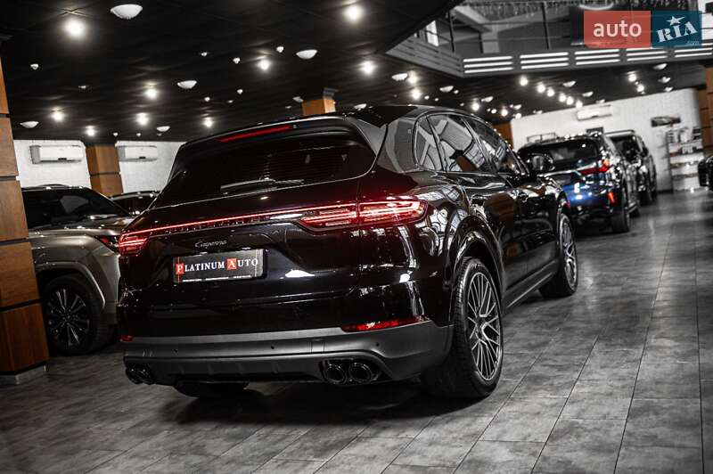 Внедорожник / Кроссовер Porsche Cayenne 2020 в Одессе
