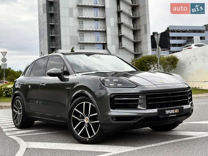 Позашляховик / Кросовер Porsche Cayenne 2024 в Києві